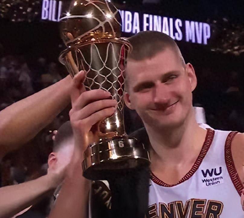 出色防守引发热议！，东契奇在快船比赛中出色防守引发球迷热议的简单介绍-开云官方网站